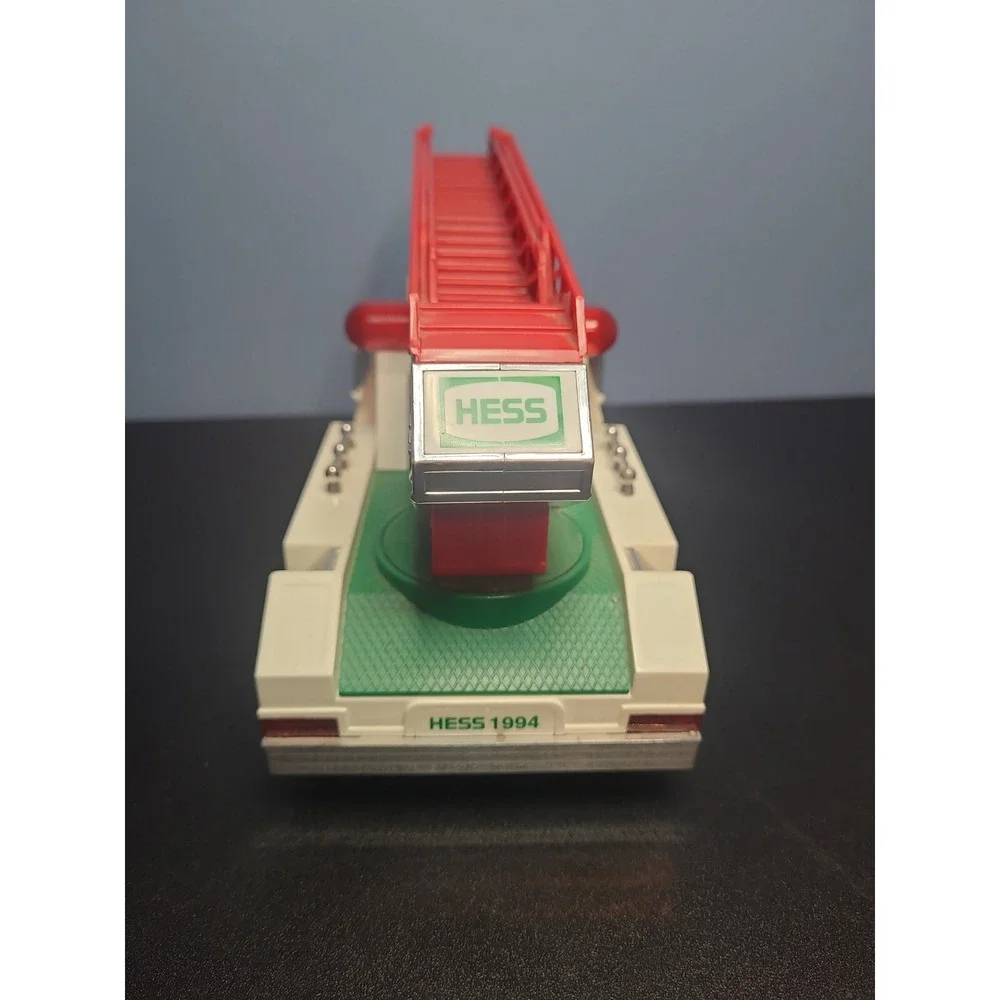 Lot of 2 1989 Hess Fire Truck Bank and 1994 Hess Rescue Truck‎
